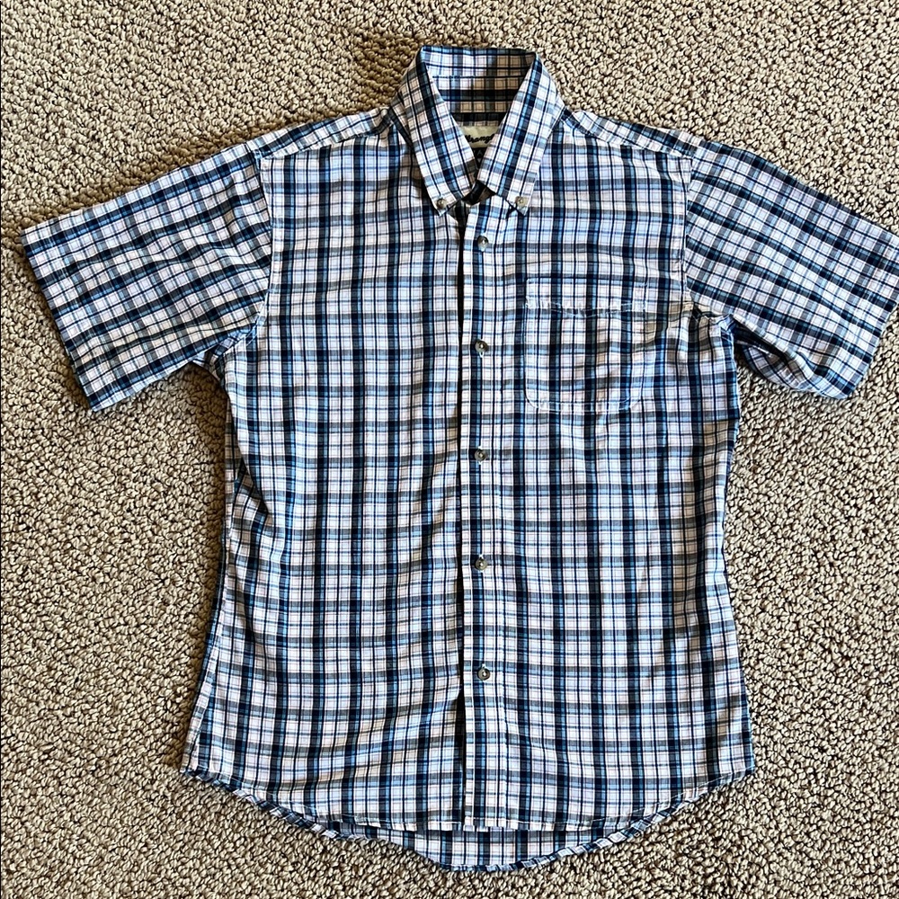 Wrangler Men's Blue and White Plaid Button Down Shirt